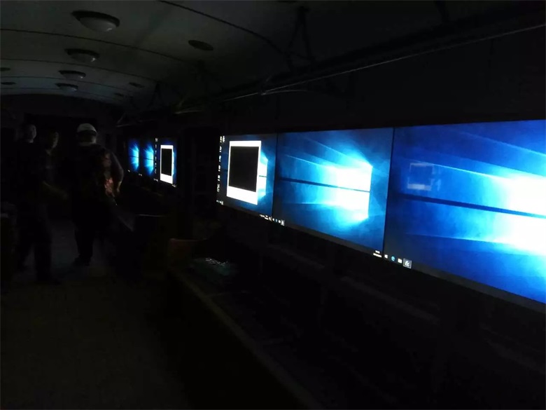 2016年長春城市規劃館電子火車箱液晶拼接顯示屏,時光火車